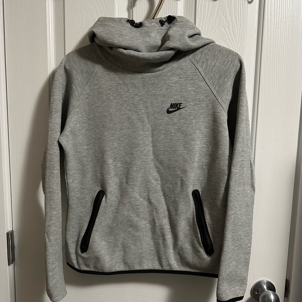 Nike sweater